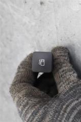 Запчасть кнопка открывания лючка бензобака Citroen С4 2013