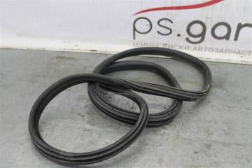 Уплотнитель кузова двери зл Citroen С4 2013