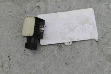Запчасть датчик удара  air bag Mazda 3 2006