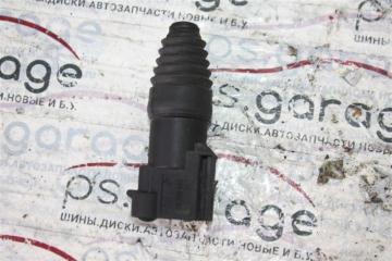 Запчасть выключатель концевой Opel Astra 2009