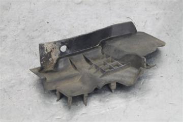 Запчасть накладка лобового стекла правая Mitsubishi Lancer 2007