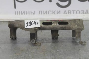 Запчасть кронштейн топливной рампы Nissan Sentra 2015