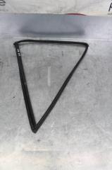 Запчасть уплотнитель стекла двери зп Mazda 3 2009