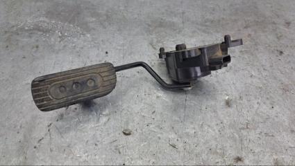 Педаль газа Nissan Tiida 2006