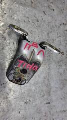 Запчасть петля двери передняя левая Nissan Tiida 2006