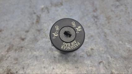 Фото запчасти замок отключения пассажирской airbag BMW X6 2009 контрактная запчасть Запчасть замок отключения пассажирской airbag BMW X6 2009