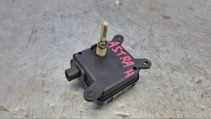 Запчасть моторчик заслонки печки Opel Astra 2006