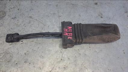 Фото запчасти ограничитель двери передний правый Audi A4 контрактная запчасть Запчасть ограничитель двери передний правый Audi A4