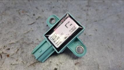 Фото запчасти датчик удара air bag Audi A4 контрактная запчасть Запчасть датчик удара air bag Audi A4