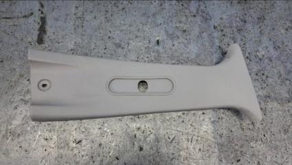 Запчасть обшивка стойки правая  средняя Skoda Octavia 2008