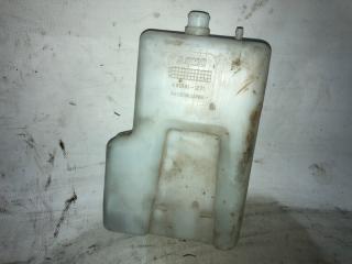 Бачок омывателя задний MITSUBISHI DELICA 1997.09