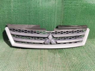 Решетка радиатора MITSUBISHI OUTLANDER