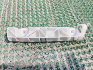 Запчасть крепление бампера заднее правое MITSUBISHI OUTLANDER