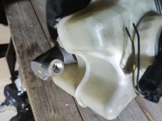 Главный тормозной цилиндр X5 2001 E53 M54