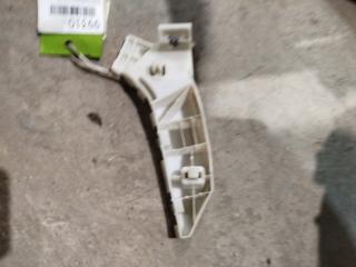 Крепление бампера переднее левое VERISA DC5W