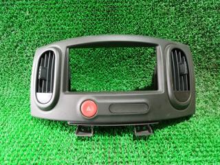 Консоль магнитофона NISSAN CUBE 2013