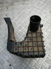 Фото запчасти резонатор воздушного фильтра Mazda 6 2005-2008 Б/У запчасть Запчасть резонатор воздушного фильтра Mazda 6 2005-2008