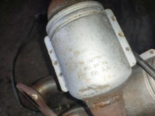 Катализатор VOLKSWAGEN GOLF 1K BLR 06F253 031AC 4 ракурс