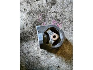 Подушка акпп задняя HONDA STEPWGN RF8 K24 2 ракурс