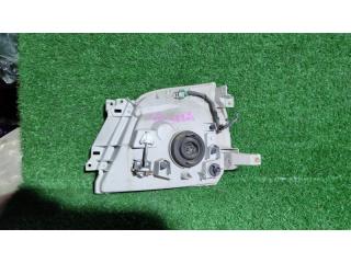 Фара правая передняя NISSAN CARAVAN E25 10024880 3 ракурс