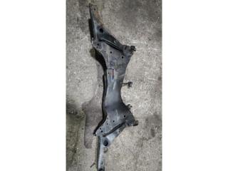 Балка под двс передняя MITSUBISHI DION CR6W 4G94 4wd 4 ракурс