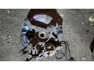Ступица правая передняя TOYOTA VITZ NSP135 3 ракурс