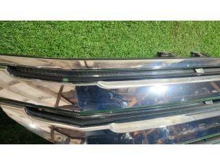 Решетка радиатора HONDA STEPWGN RK5 SPADA 3 ракурс