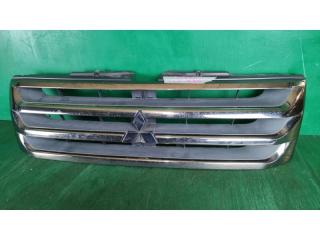 Решетка радиатора MITSUBISHI PAJERO IO H77W MR511943 3 ракурс