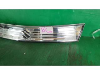Решетка радиатора SUZUKI PALETTE MK21S 72110-82K30-1 3 ракурс