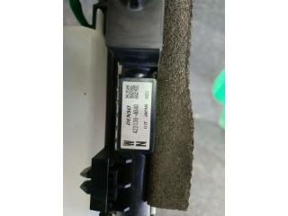 Радиатор основной SUZUKI HUSTLER MR92S R06D 422136-4640 5 ракурс