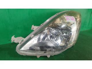 Фара левая передняя TOYOTA ISIS ANM10, ZNM10, ANM15 44-61 2 ракурс Фара левая передняя TOYOTA ISIS ANM10, ZNM10, ANM15 44-61 2 ракурс
