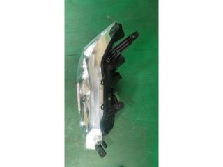 Фара правая передняя NISSAN SERENA C26 100-23097 3 ракурс
