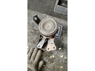 Подушка двигателя правая передняя TOYOTA PORTE NCP145 1NZ 3 ракурс