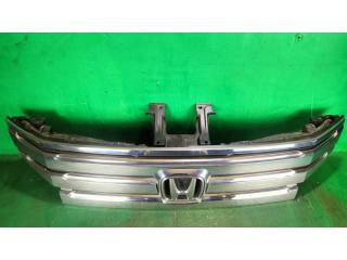 Решетка радиатора HONDA STEPWGN RK5 210-22015 4 ракурс