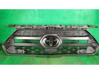 Решетка радиатора TOYOTA RAV4 MXAA54 53111-42220 1 ракурс Решетка радиатора TOYOTA RAV4 MXAA54 53111-42220 1 ракурс