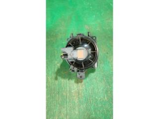 Туманка правая передняя VOLVO V70 BW 31213101 2 ракурс
