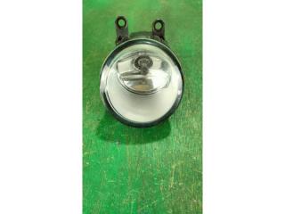 Туманка правая передняя TOYOTA PRIUS ZVW30 81210-0D042 1 ракурс