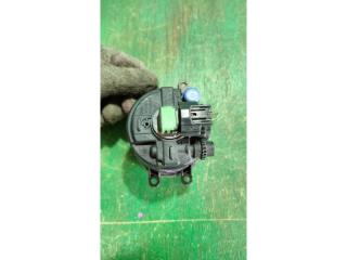 Туманка правая передняя TOYOTA PRIUS ZVW30 81210-0D042 2 ракурс