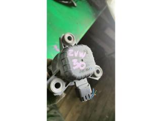 Помпа TOYOTA PRIUS ZVW30 9040-52010 3 ракурс
