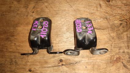 Петля дверная правая передняя NISSAN ELGRAND E52 1 ракурс