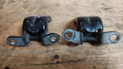 Петля дверная правая передняя NISSAN ELGRAND E52 2 ракурс