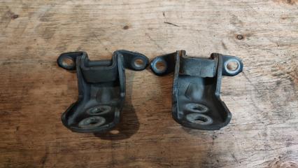 Петля дверная правая передняя NISSAN ELGRAND E52 4 ракурс