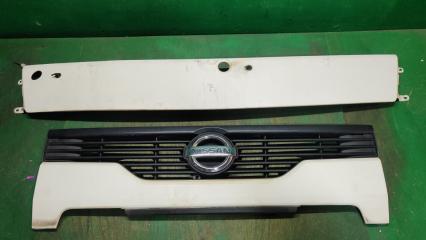 Решетка радиатора NISSAN ATLAS F24 62320MA000 1 ракурс