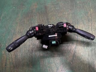 Шлейф airbagа TOYOTA PRIUS MXWH60 89245-47020 4 ракурс