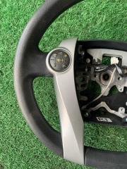 Руль TOYOTA PRIUS ZVW30 2 ракурс Руль TOYOTA PRIUS ZVW30 2 ракурс
