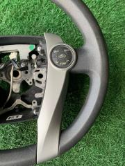 Руль TOYOTA PRIUS ZVW30 3 ракурс Руль TOYOTA PRIUS ZVW30 3 ракурс