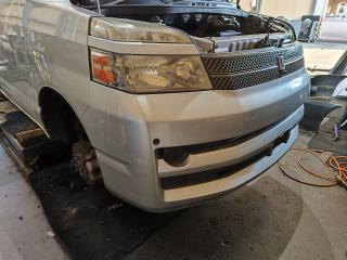 Двигатель TOYOTA VOXY AZR65 1AZ 19000-28330 1 ракурс Двигатель TOYOTA VOXY AZR65 1AZ 19000-28330 1 ракурс