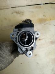 Корпус термостата TOYOTA VOXY ZRR80 3ZR 4 ракурс Корпус термостата TOYOTA VOXY ZRR80 3ZR 4 ракурс