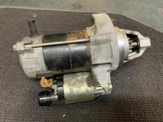 Стартер HONDA FIT GD1 L13A 4280003390 2 ракурс Стартер HONDA FIT GD1 L13A 4280003390 2 ракурс