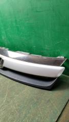 Решетка радиатора HONDA STREAM RN2 71121-S7A-J0-M1 3 ракурс Решетка радиатора HONDA STREAM RN2 71121-S7A-J0-M1 3 ракурс